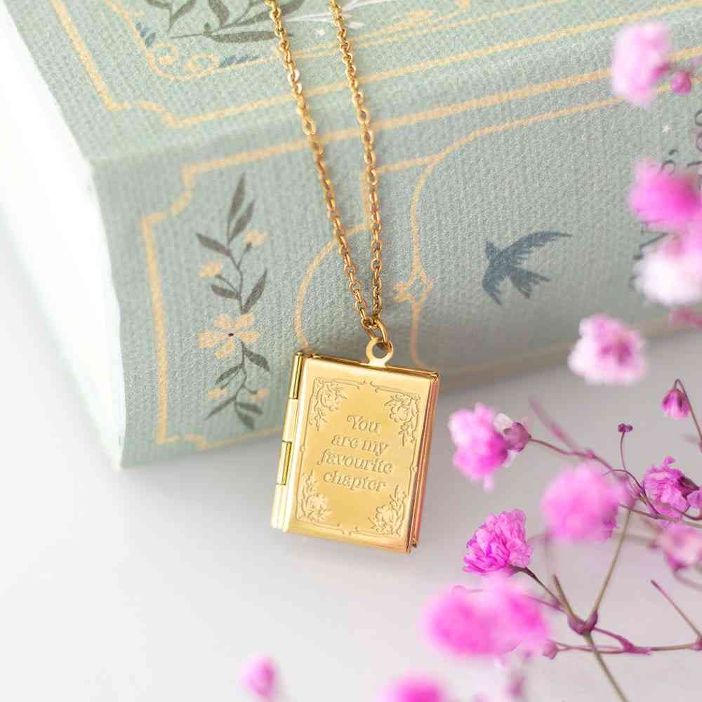 Something Different - Book Shaped Locket in Gift Box Collier - Couleur or